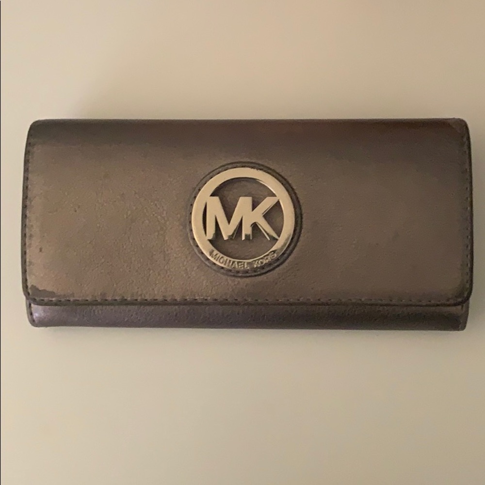 Michael Kors long wallet
